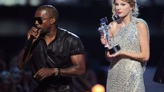 Blondes taylor swift Celebrity