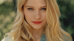 Blondes woman Actress Emilie