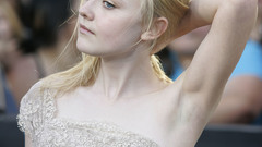 Blondes woman Actress pale
