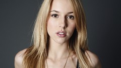 Blondes woman alona tal