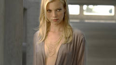 Blondes woman amy smart