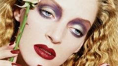 Blondes woman artistic blood