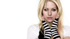 Blondes woman Avril Lavigne