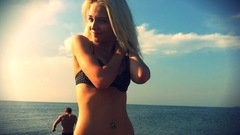 Blondes woman bikini fisheye