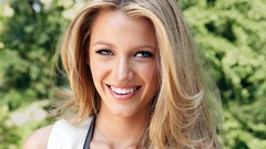Blondes woman blake lively