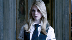 Blondes woman blue eyes