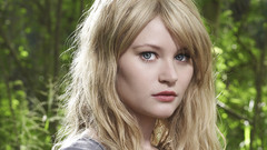 Blondes woman blue eyes