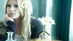 Blondes woman Celebrity carrie