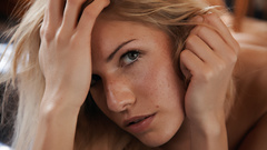 Blondes woman close-up freckles