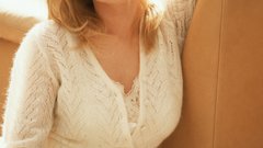 Blondes woman Courtney Thorne