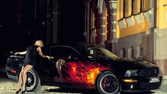 Blondes woman dress cars