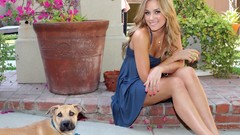 Blondes woman dress Dogs