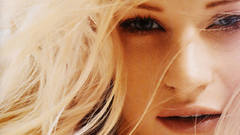 Blondes woman Emilie de