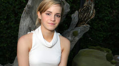 Blondes woman emma watson