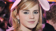 Blondes woman emma watson