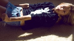 Blondes woman jeans non