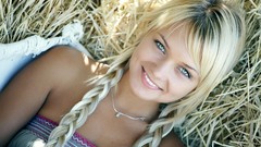 Blondes woman Lada D