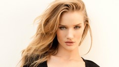 Blondes woman models rosie