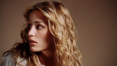 Blondes woman Piper Perabo