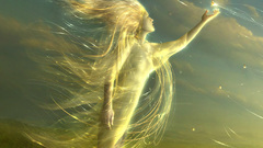 Blondes woman shining fantasy