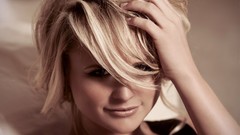 Blondes woman singers faces