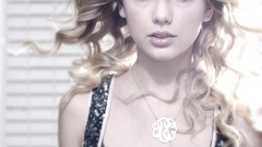 Blondes woman taylor swift