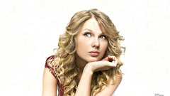 Blondes woman taylor swift