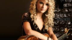 Blondes woman taylor swift