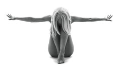 Blondes woman wings feet