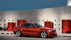 BMW serie red color