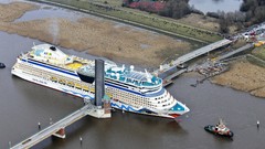 Boats Cruiser vehicles