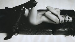 Boots carla bruni monochrome