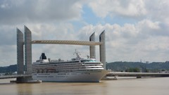 Bordeaux MS CRYSTAL SYMPHONY CRYSTAL CRUISES gironde Port de la 