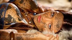 Bra lace Maps overlay