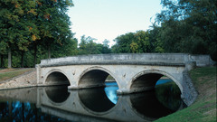 Bridge on river cam