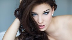 Brunettes curly hair supermodels Anja Zeidler