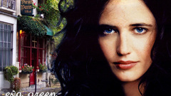 Brunettes woman blue eyes