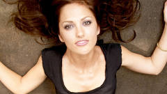 Brunettes woman brown eyes