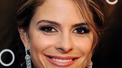 Brunettes woman earrings maria