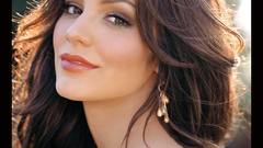 Brunettes woman eyes lips