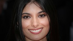 Brunettes woman faces Gabriella