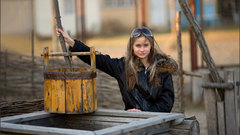 Brunettes woman glasses