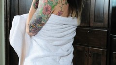 Brunettes woman Ivy Snow