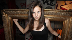 Brunettes woman kaya scodelario