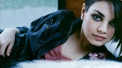 Brunettes woman mila kunis