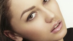 Brunettes woman models faces