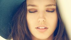Brunettes woman models hats