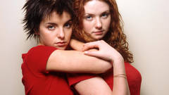 Brunettes woman redheads short