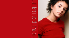 Brunettes woman short hair