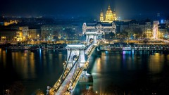 Budapest chain bridge
